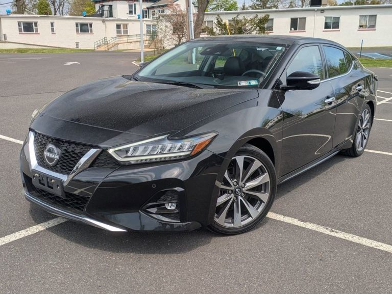 2023 Nissan Maxima Platinum CVT