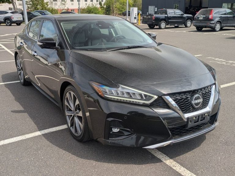 2023 Nissan Maxima Platinum CVT
