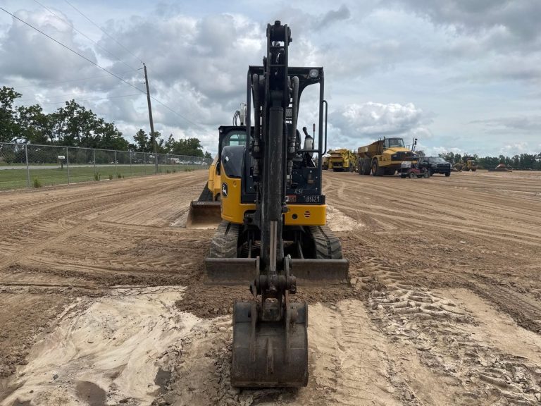 2022 Deere 26G 