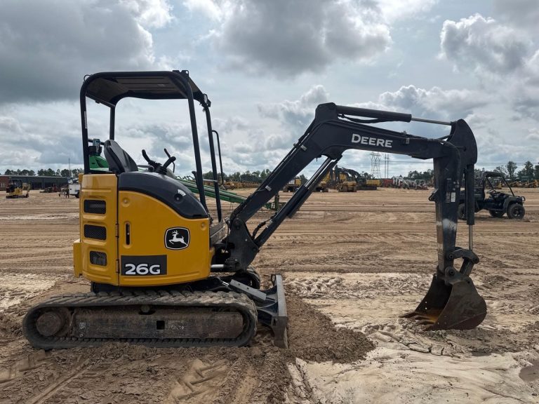 2022 Deere 26G 