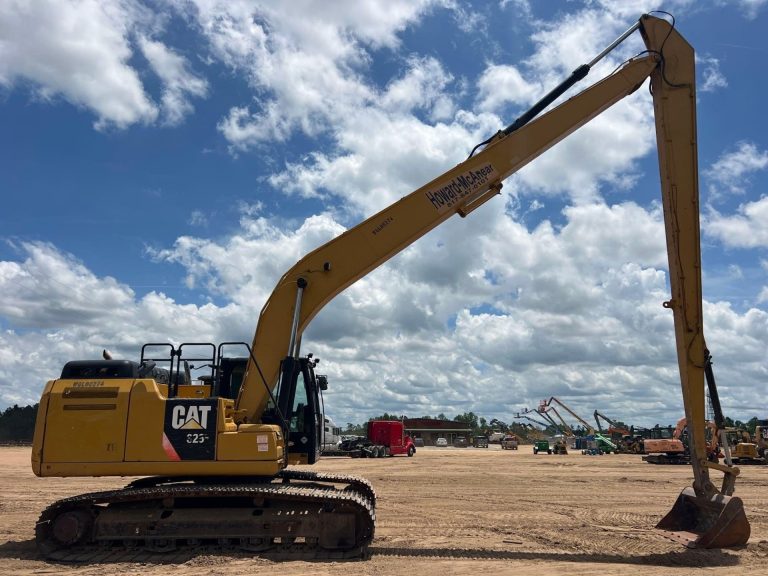 2015 Caterpillar 326FL 