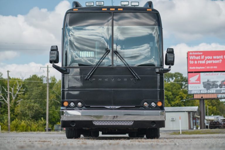 2005 Prevost Le Mirage 